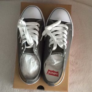 Levi’s Boys Canvas Shoes NIB, NWT